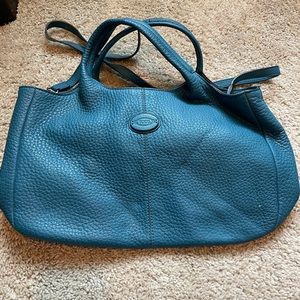 A Tods teal bag with removal long strap. Beautiful Italian leather.